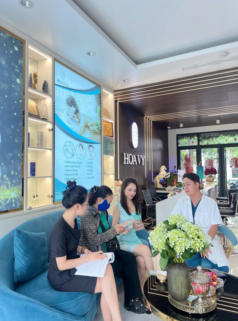 Chính nhờ những ưu điểm này, nhiều khách hàng đã tin tưởng lựa chọn HoaVy Dental là địa chỉ nhổ răng không đau ở Hải Phòng uy tín hàng đầu.